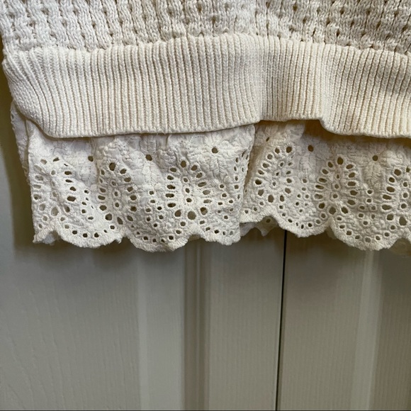 EEUC BABY GAP TODDLER 3T CREAMY WHITE EYELET SWEATER WITH RUFFLES - Picture 2 of 3